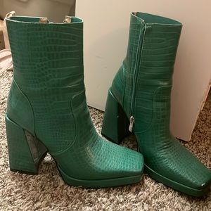 Nasty Gal Green Platform Croc Boots